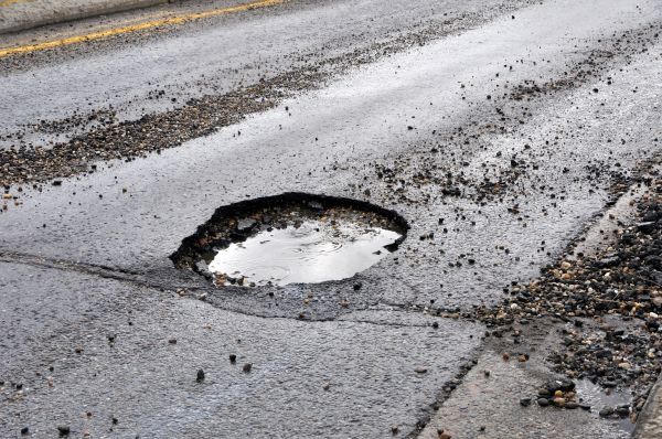 Asphalt Pothole Filling Service